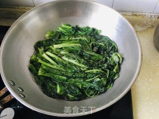 蒜蓉莴笋叶的做法步骤：2