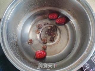 桂圆红枣汤圆的做法步骤：2