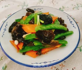 素炒荷兰豆的做法步骤：8
