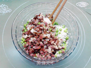 豌豆腊肉粽的做法步骤：6