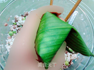 豌豆腊肉粽的做法步骤：11