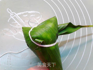 豌豆腊肉粽的做法步骤：13