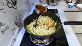 炒饼丝的做法步骤：8