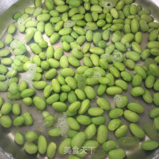 肉丁香干炒毛豆的做法步骤：8