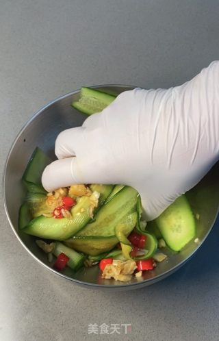 酸辣黄瓜的做法步骤：4