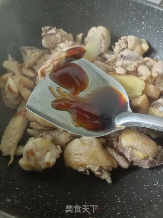 土豆炖鸡块的做法步骤：3