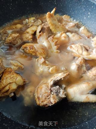 土豆炖鸡块的做法步骤：4