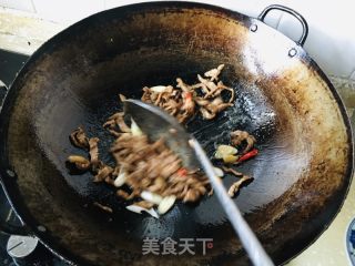 菜花炒肉丝的做法步骤：6