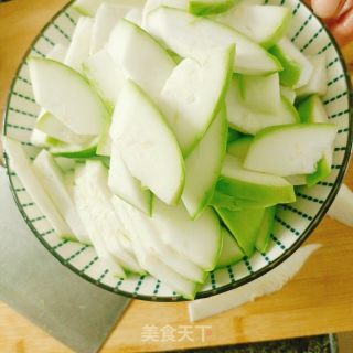 素炒胡瓜的做法步骤：2