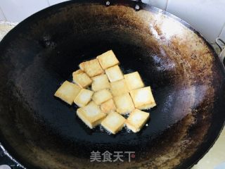 盐煎豆腐的做法步骤：4