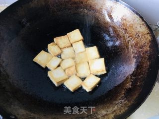 盐煎豆腐的做法步骤：5