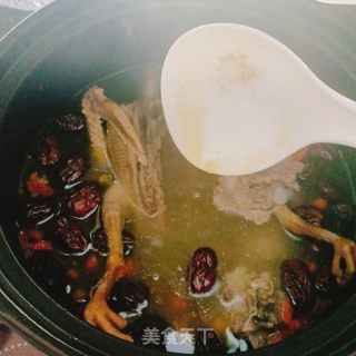 天麻炖老鸽的做法步骤：7