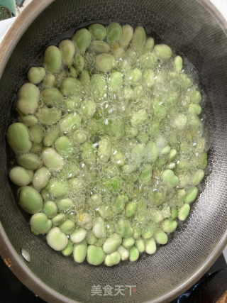 蚕豆这样做太好吃了！的做法步骤：5