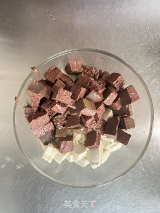 鸭血豆腐的做法步骤：1