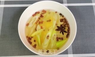三鲜馅儿馄饨的做法步骤：1