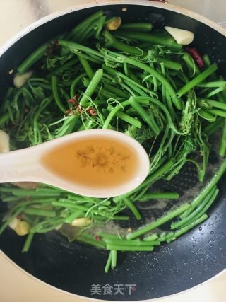麻辣龙须菜的做法步骤：10