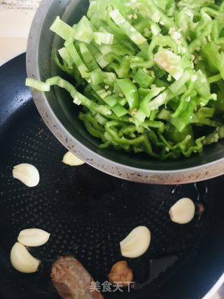 辣椒丝炒豆豉的做法步骤：5