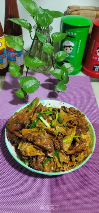 支竹焖鸭的做法