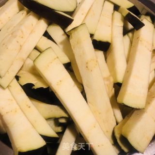 酱香茄条的做法步骤：1