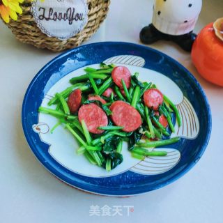 红肠炒菠菜的做法步骤：8