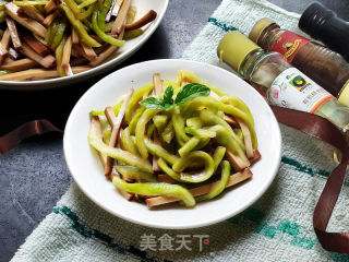 鸡蛋干拌西瓜皮的做法步骤：9