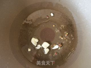 胡萝卜木耳炒韭菜的做法步骤：4