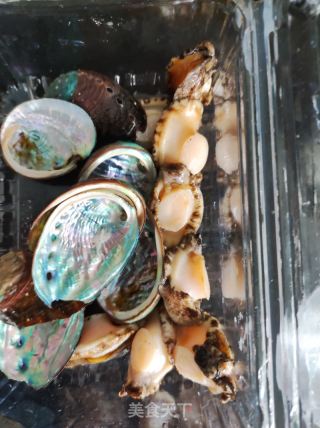 鲍鱼红烧肉的做法步骤：1