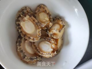 鲍鱼红烧肉的做法步骤：2