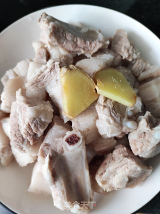 鲍鱼红烧肉的做法步骤：3