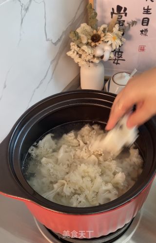 土猪肉绣球菌汤的做法步骤：7