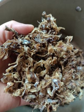 干煸笋衣的做法步骤：1
