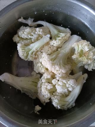 菜花素馅水饺的做法步骤：1