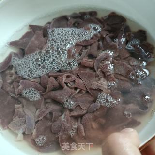 滑嫩猪肝汤的做法步骤：4