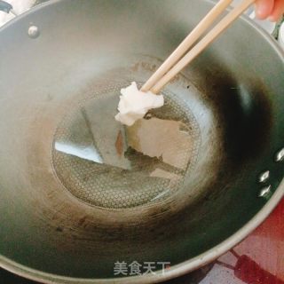 猪油炒红薯藤的做法步骤：3