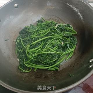 猪油炒红薯藤的做法步骤：7