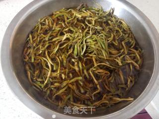 油豆角馅包子的做法步骤：1