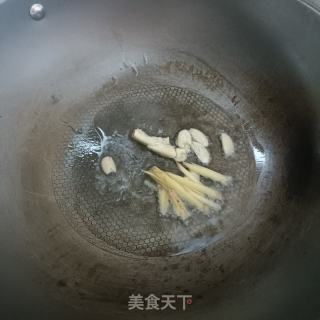青椒炒回锅肉的做法步骤：4