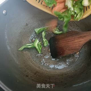 青椒炒回锅肉的做法步骤：7