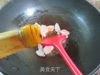 蒜薹肉片炒茭白的做法步骤：6