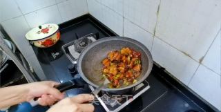 土砂锅炖菜的做法步骤：5