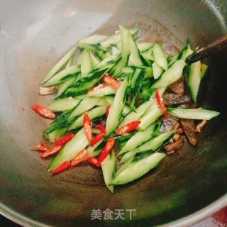 腊肠炒黄瓜的做法步骤：6
