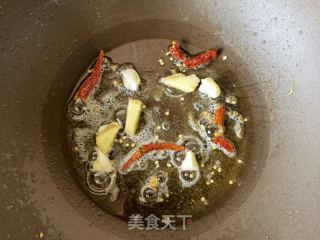 西红柿鸡蛋捞凉饸烙的做法步骤：3