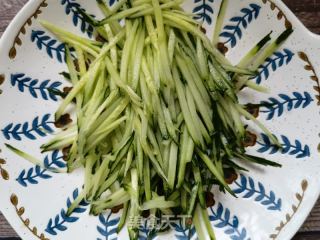 西红柿鸡蛋捞凉饸烙的做法步骤：12