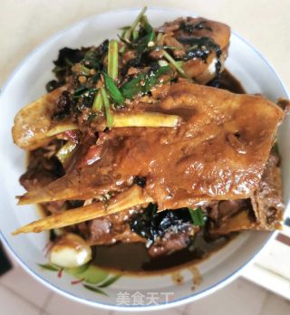 紫苏焖红脸番鸭的做法步骤：8