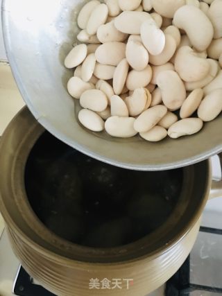 大芸豆胡萝卜苹果龙骨汤的做法步骤：5
