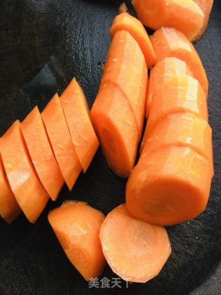 大芸豆胡萝卜苹果龙骨汤的做法步骤：6