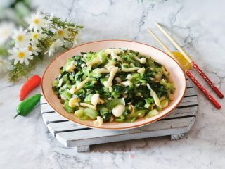 白玉菇炒油菜的做法
