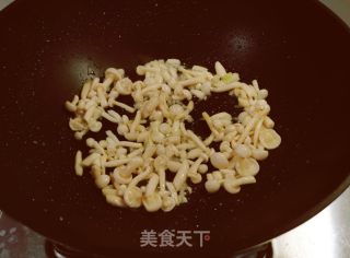 白玉菇炒油菜的做法步骤：6