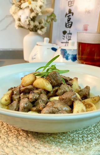 蒜子黑椒牛肉粒的做法步骤：8