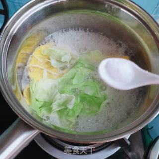蛋饺包菜汤面的做法步骤：6